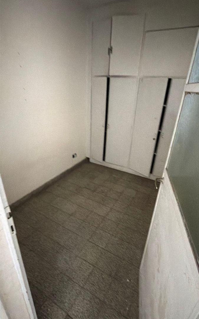 Foto de Gran Departamento 4 ambientes (2 dormitorios y dependencia) en alquiler, imagen 4