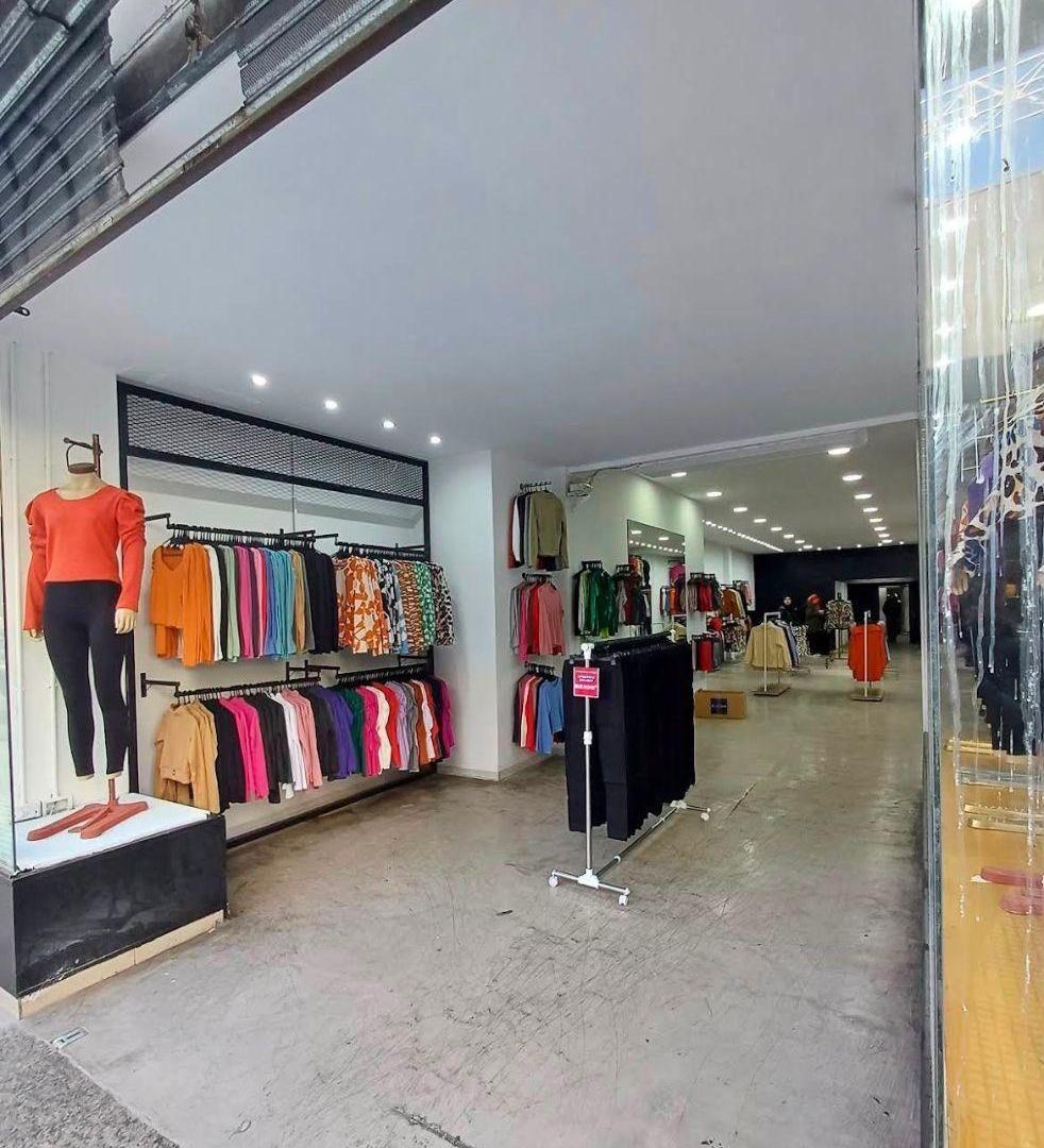 Foto de Local en zona comercial de 175 m² en alquiler en Balvanera, imagen 5