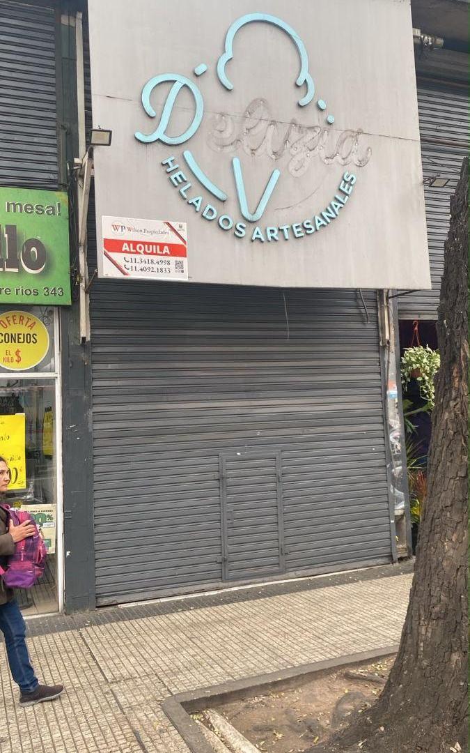 Foto de Local de 70 m² en alquiler en Congreso, imagen 2