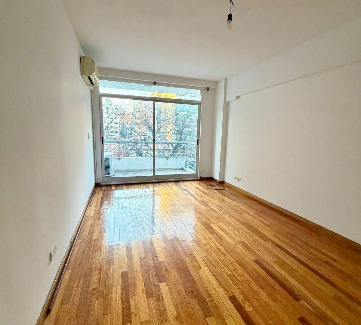 ALQUILER! Semipiso 2 amb - 2 balcones - Super Luminoso - Caballito Sur 3