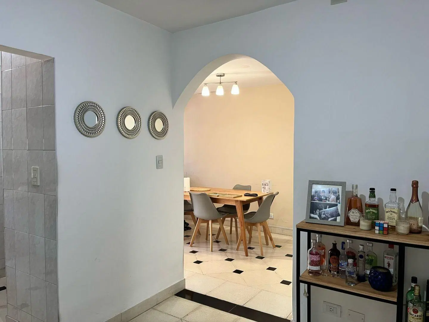 VENTA CASA EN ESQUINA SOBRE LOTE DE 217 m² - BERAZATEGUI OESTE 8