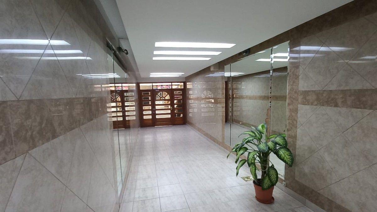 Foto de VENTA 2 ambientes en Once. Cocina separada, ascensor. Apto hipotecario, imagen 4
