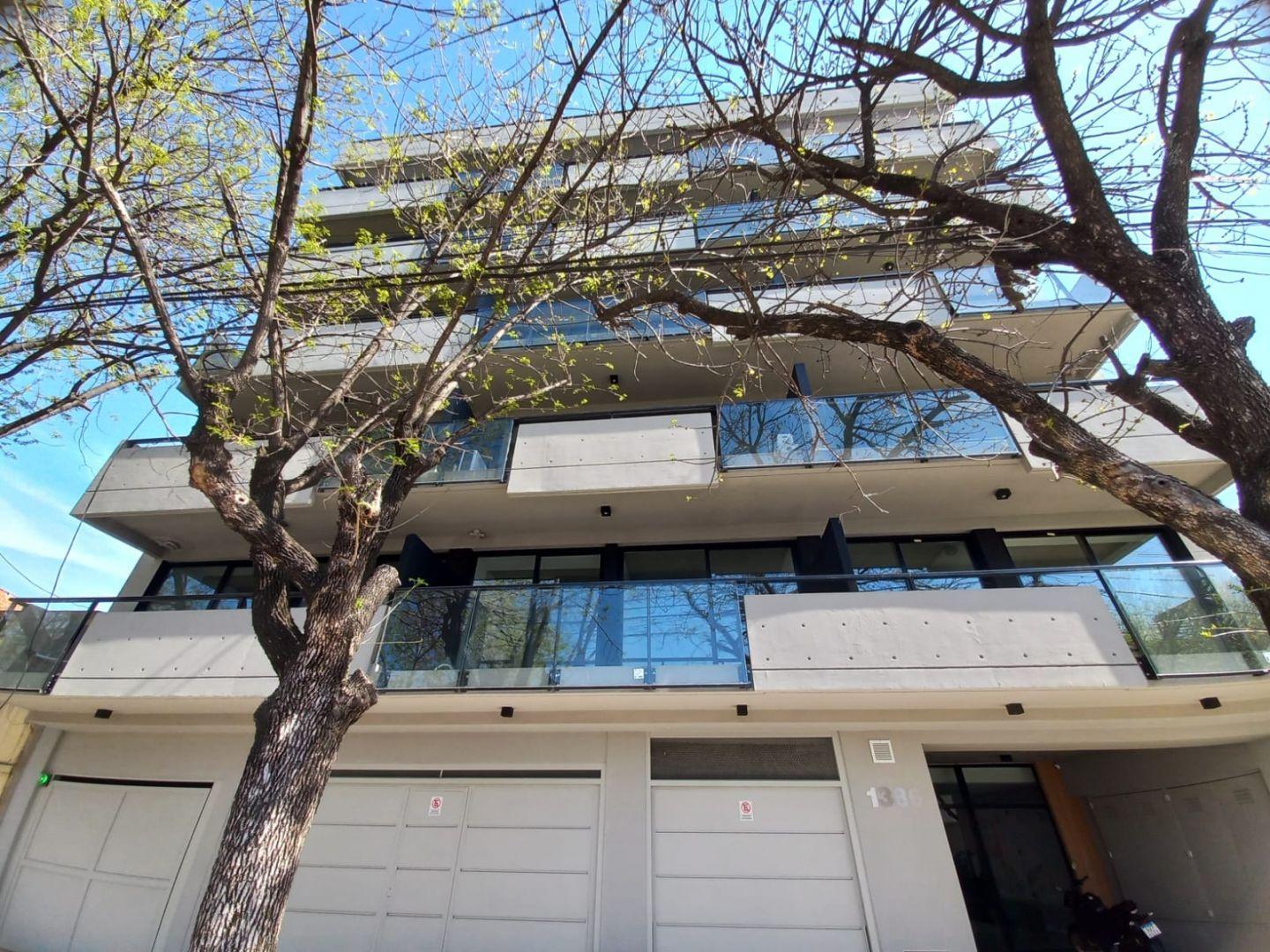 Foto de Venta Dúplex 3 Ambientes c/ Terraza Propia y Suite - Excelente Ubicación, imagen 1