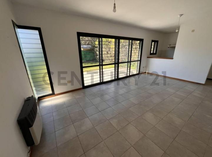 DUPLEX EN ALQUILER EN GONNET 2 DORMITORIOS 2
