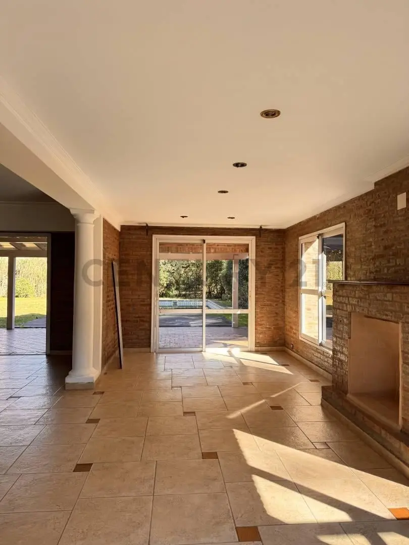 Venta casa Pilar Los Fresnos 4 dormitorios apto credito 3