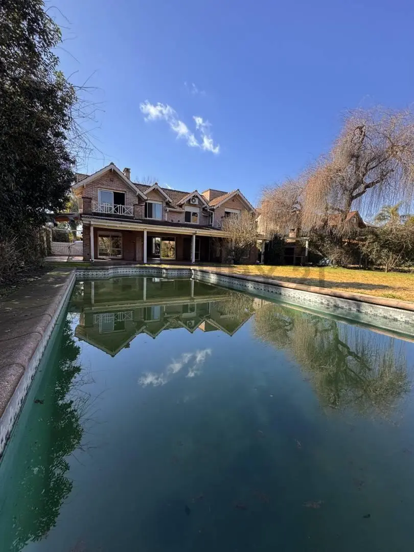 Venta casa Pilar Los Fresnos 4 dormitorios apto credito 4