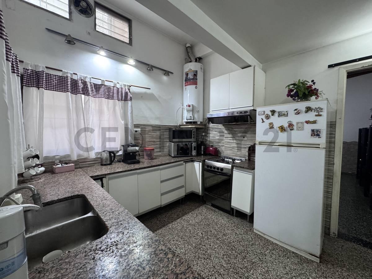 PH en Venta Wilde 4 Ambientes Patio Quincho