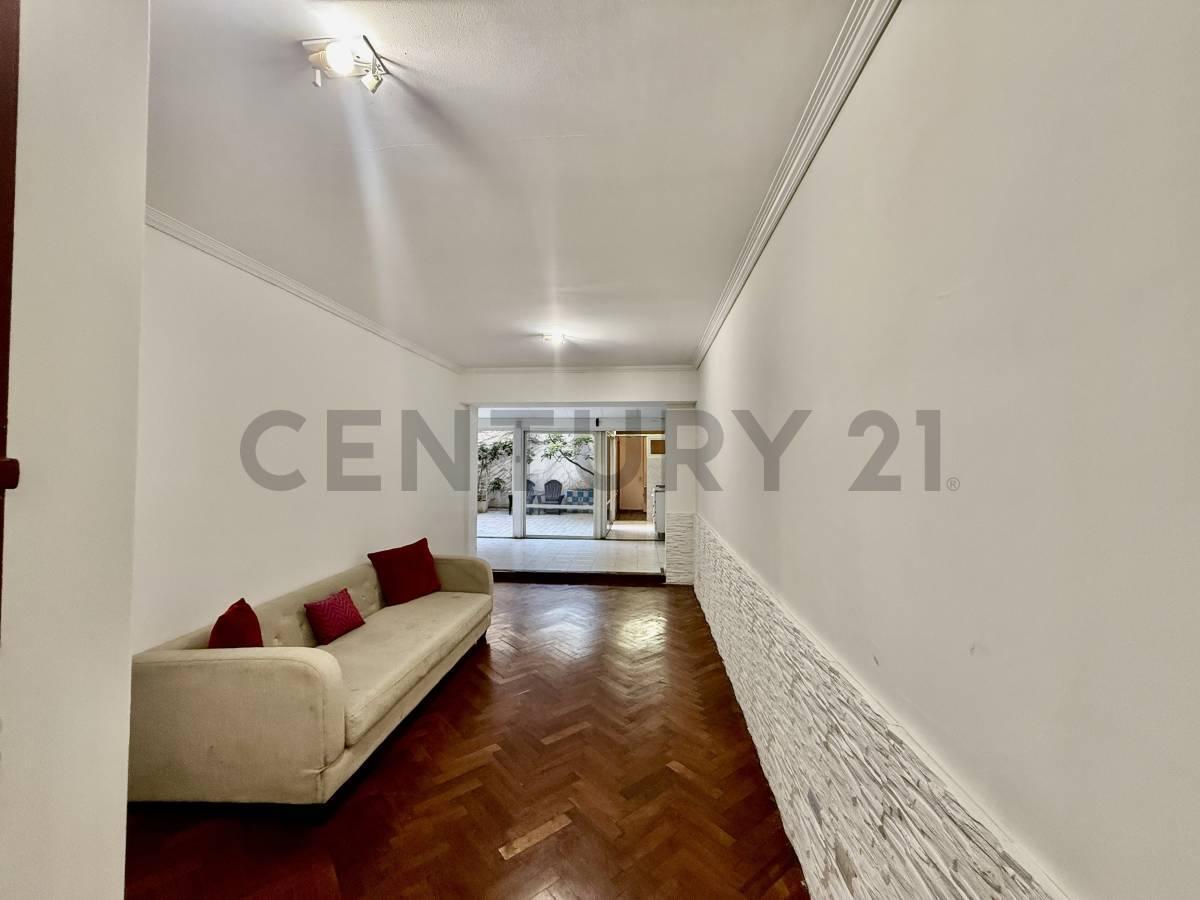 Foto de DEPARTAMENTO VENTA PALERMO 3 AMBIENTES SEMIPISO PATIO, imagen 4