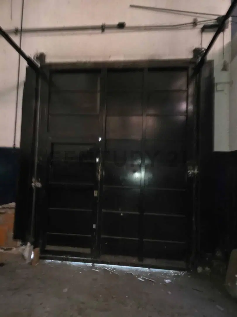 Galpon con oficinas en Venta Pompeya Potencial de desarrollo 3