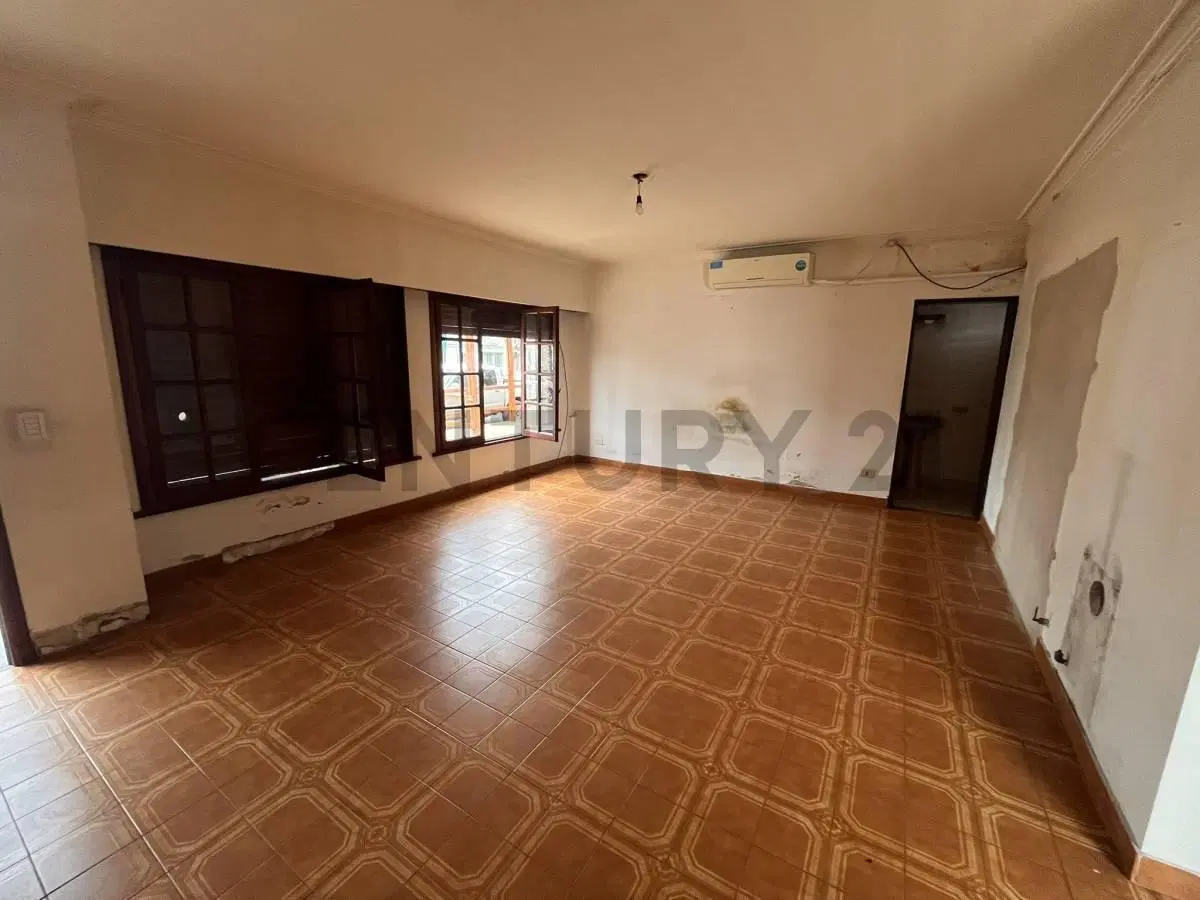CASA EN ALQUILER EN LOS HORNOS 6 AMBIENTES 4