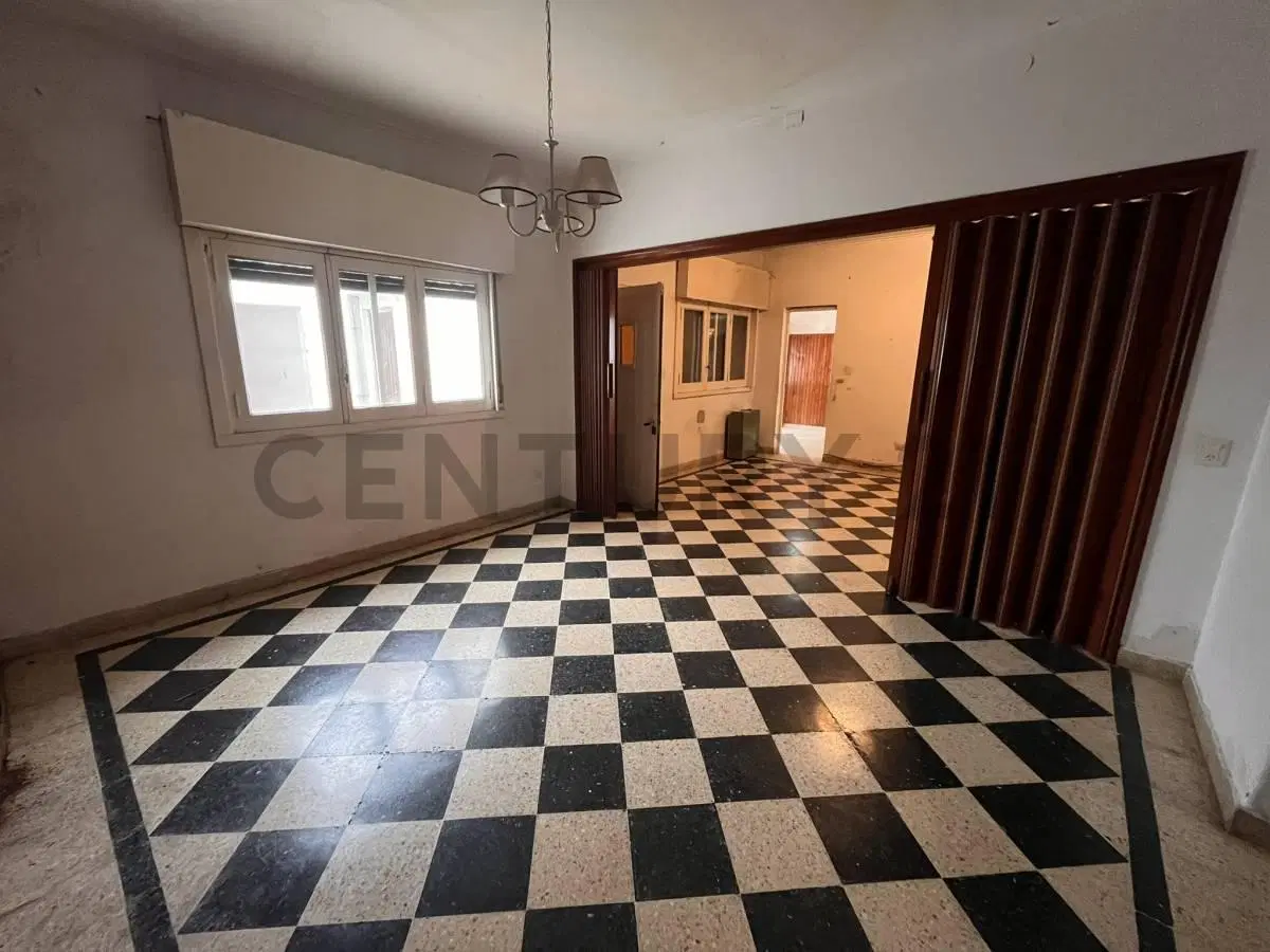 CASA EN ALQUILER EN LOS HORNOS 6 AMBIENTES 3