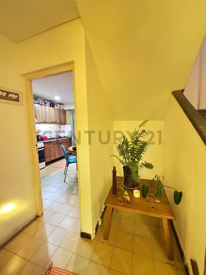 Foto de CASA VENTA VILLA RAFFO 4 AMBIENTES CON DEPOSITO TALLER APTO BANCO, imagen 4