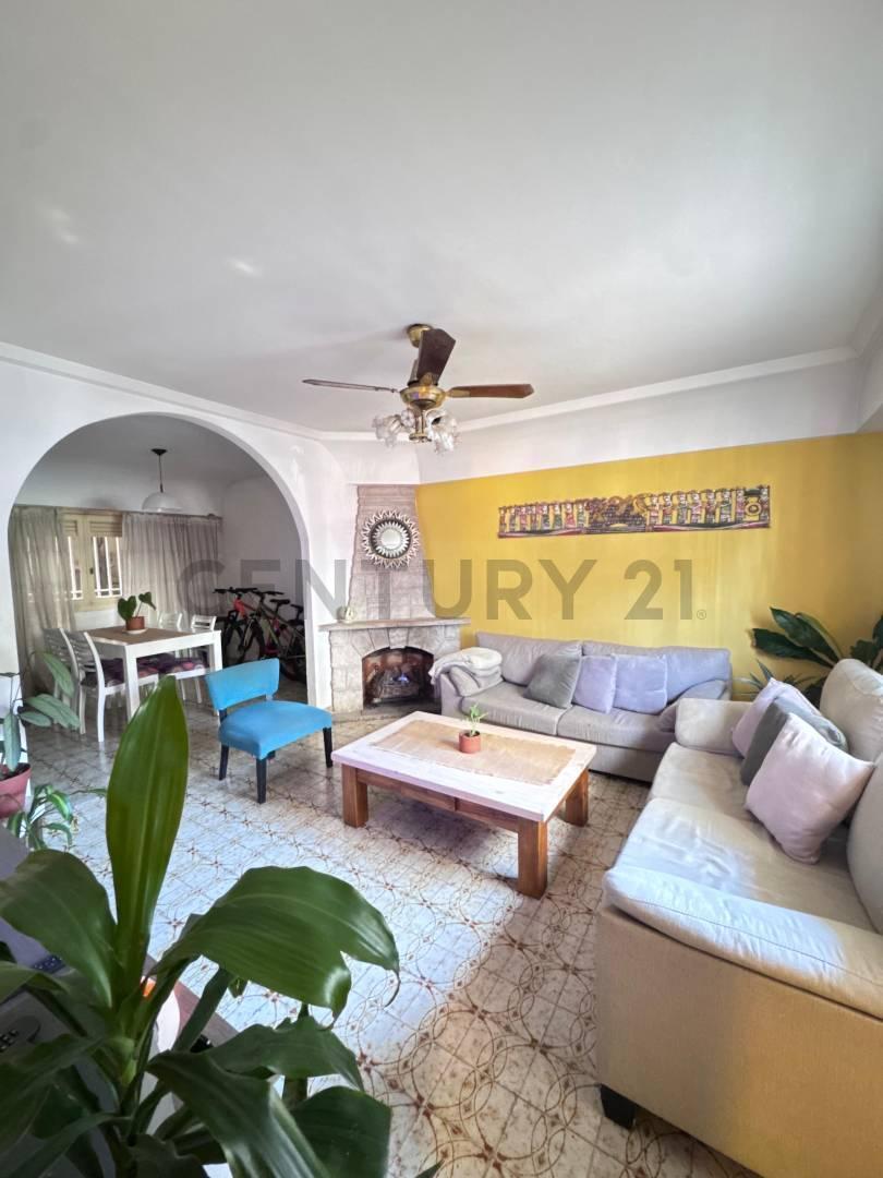 Foto de CASA VENTA VILLA RAFFO 4 AMBIENTES CON DEPOSITO TALLER APTO BANCO, imagen 3