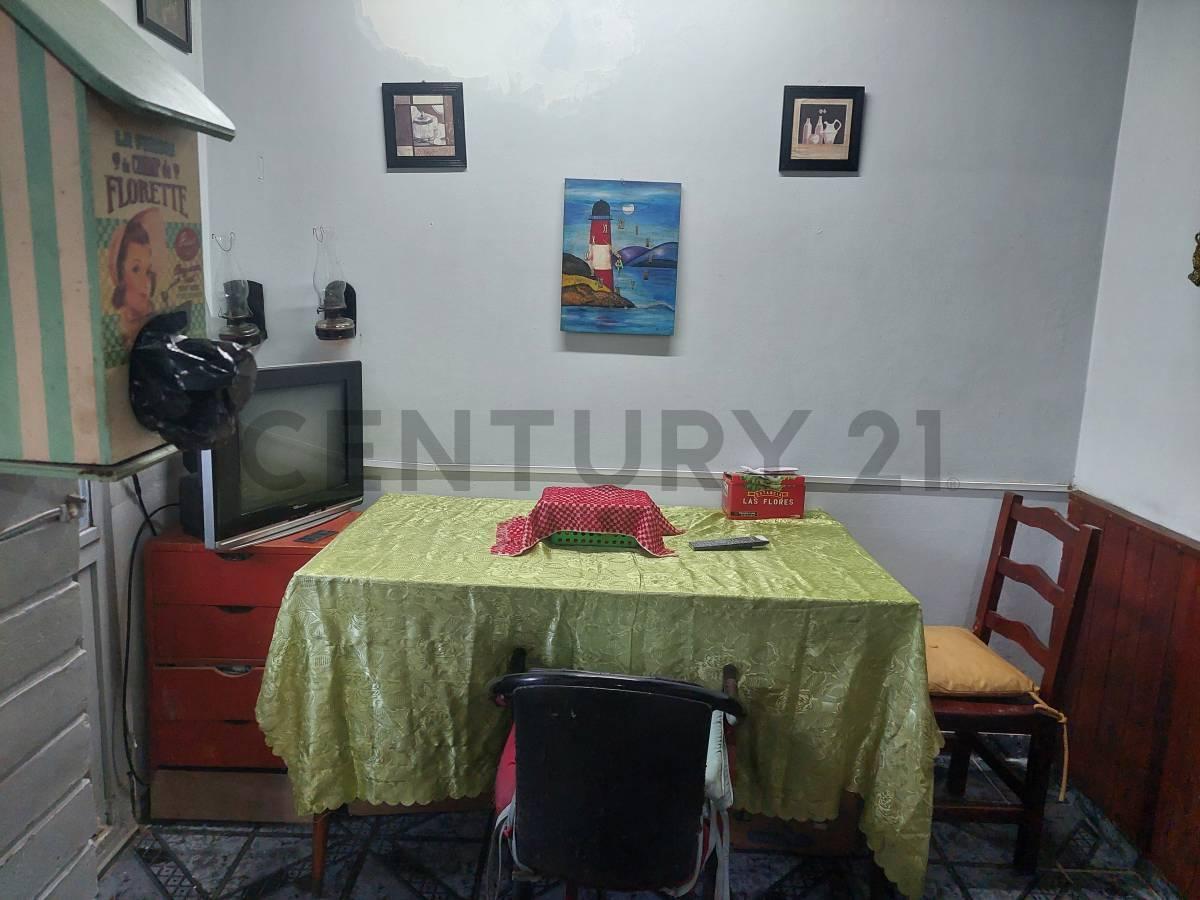 Foto de Casa venta Quilmes 3 ambientes con Departamento Cochera, imagen 5