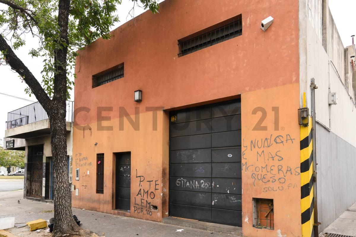Foto de Galpon en Venta Pompeya con oficinas Potencial de desarrollo, imagen 1