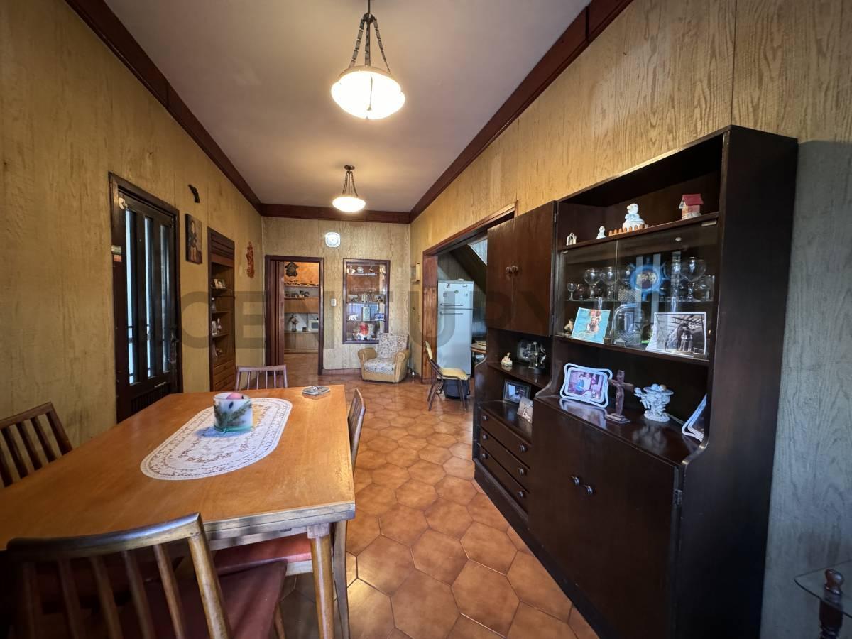 Foto de Casa venta sarandi 3 ambientes con garage y terraza, imagen 2