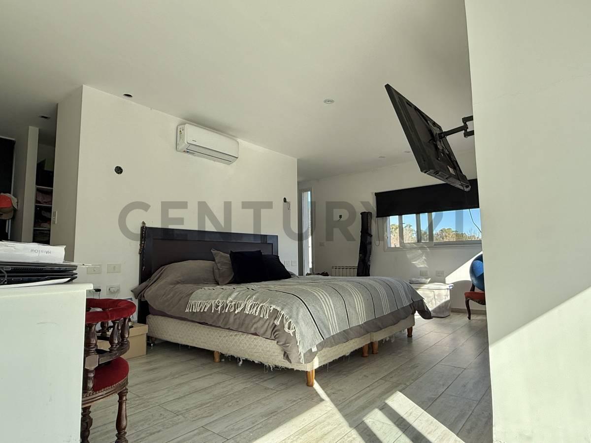 Foto de Casa en Venta en Grand Bell 2 con 4 dormitorios de estilo moderno, imagen 1