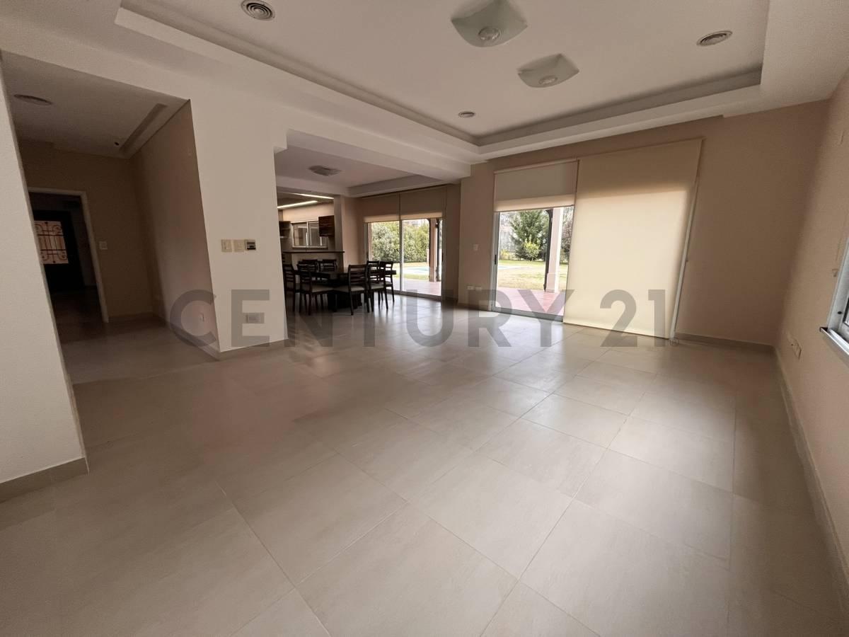 Foto de Casa en venta en Grand Bell I de 4 Dormitorios, imagen 3