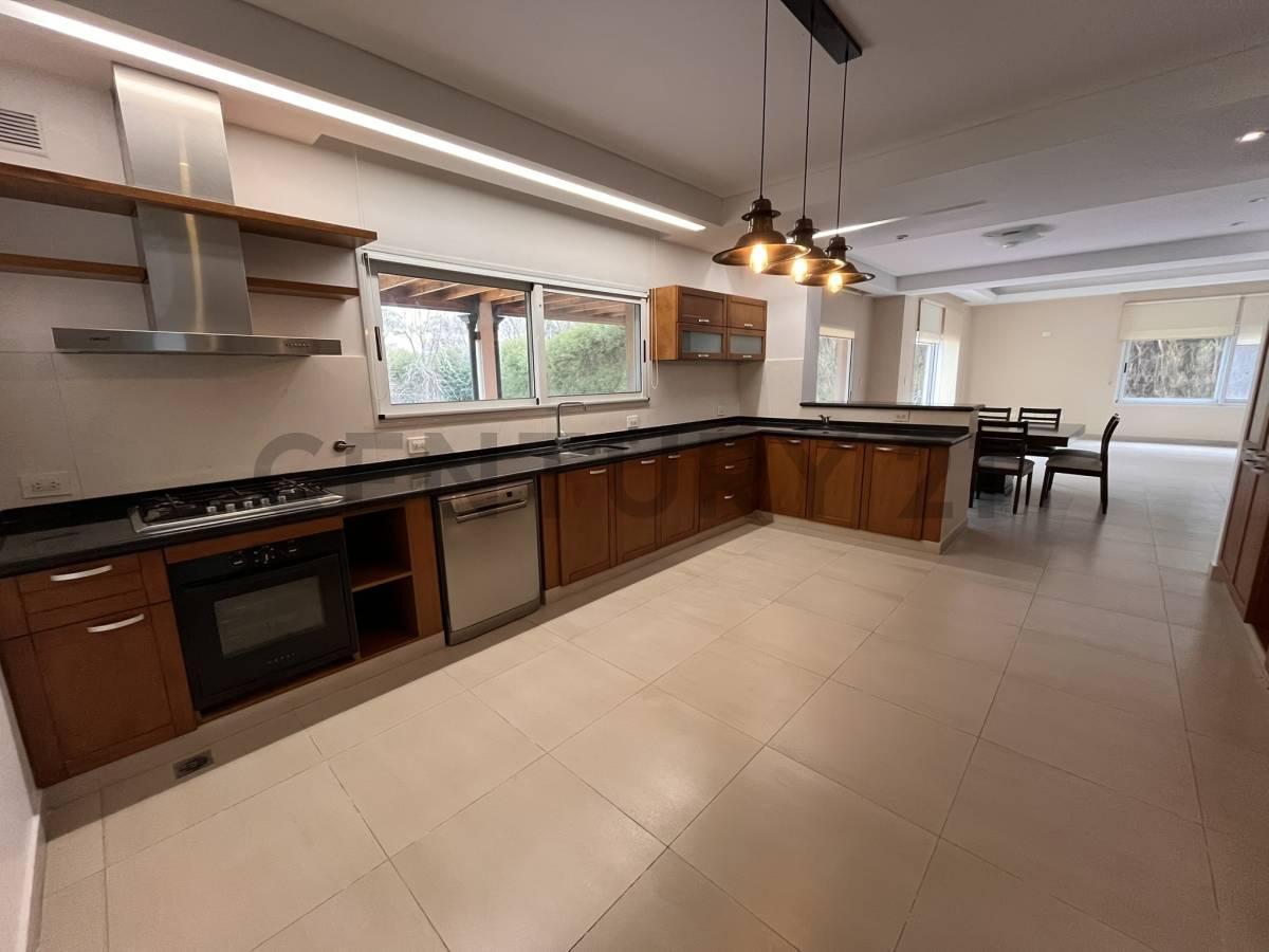 Foto de Casa en venta en Grand Bell I de 4 Dormitorios, imagen 2