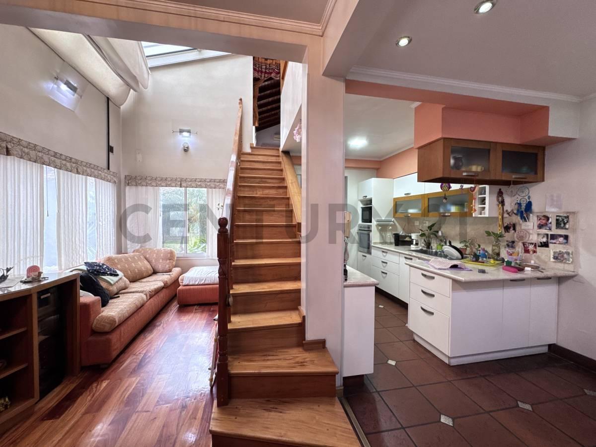Foto de CASA VENTA VILLA DOMINICO 4 DORMITORIOS PILETA, imagen 2