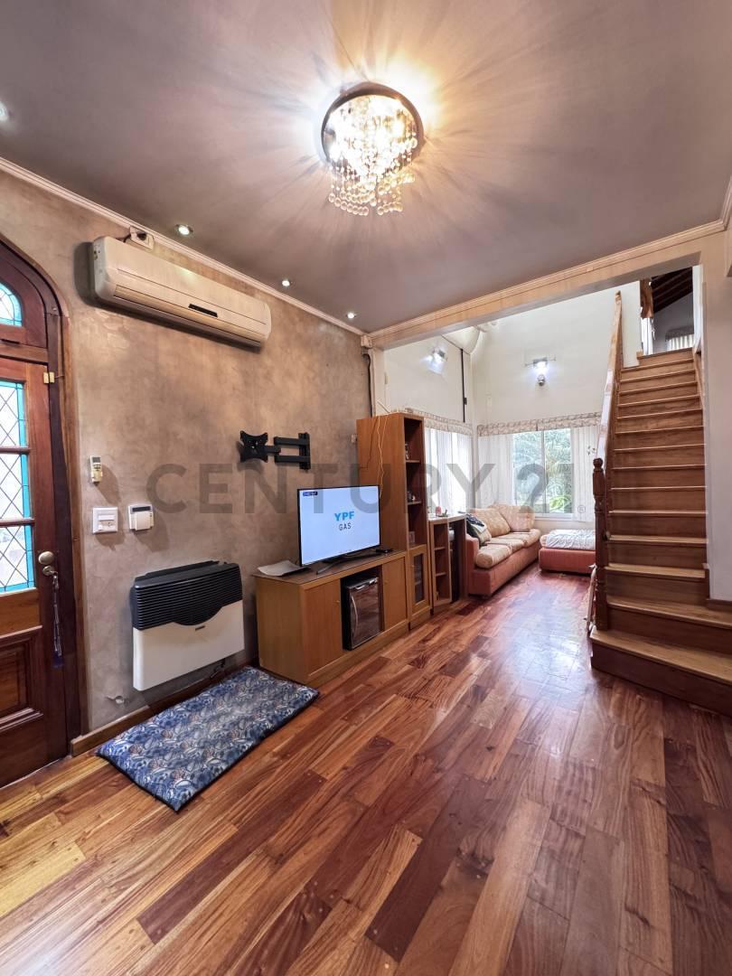 Foto de CASA VENTA VILLA DOMINICO 4 DORMITORIOS PILETA, imagen 1