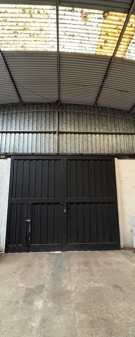Foto de GALPON EN VENTA GONNET, imagen 1