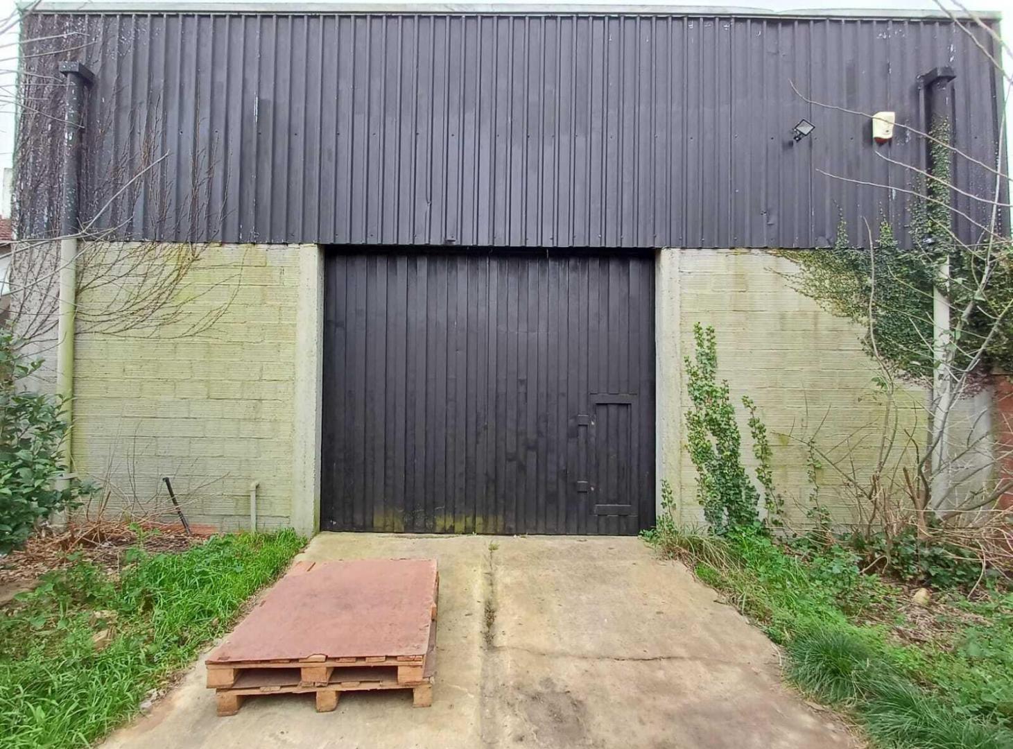 Foto de GALPON EN VENTA GONNET, imagen 2