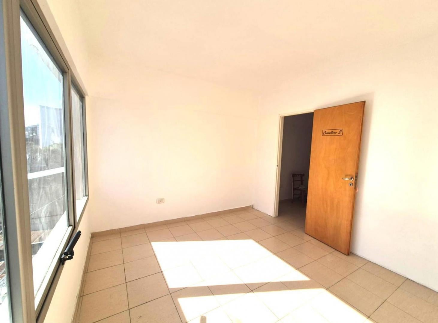 Foto de venta oficina la plata 2 privados, imagen 3