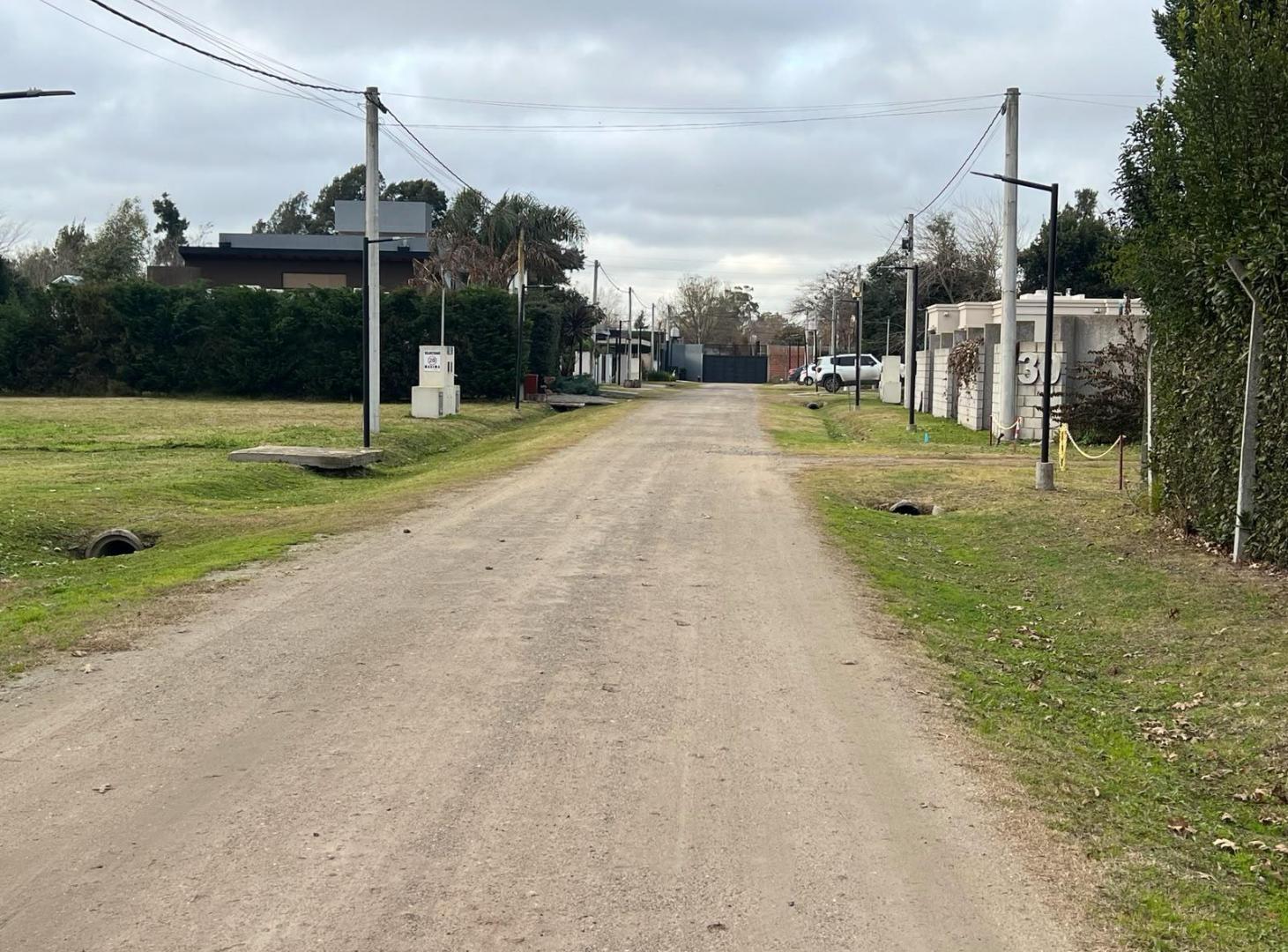 Foto de LOTE EN VENTA, LISANDRO OLMOS, LA PLATA, imagen 4