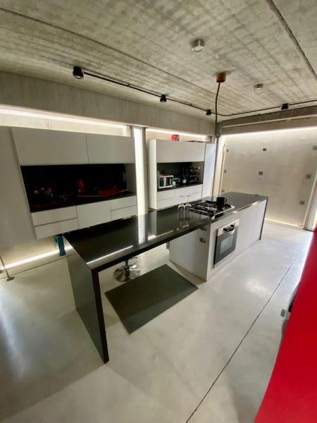 Foto de Aduana 1800 - Casa De Diseño De 1 Dormitorio En Venta O Permuta, imagen 2