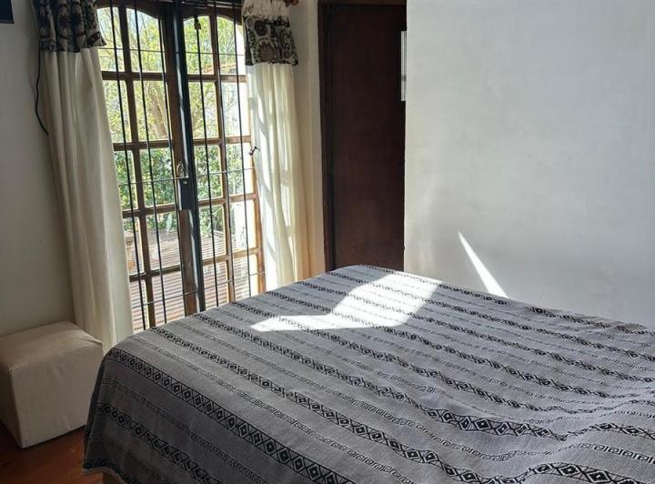 CASA EN ALQUILER DE TRES DORMITORIOS EN ROLDAN 3