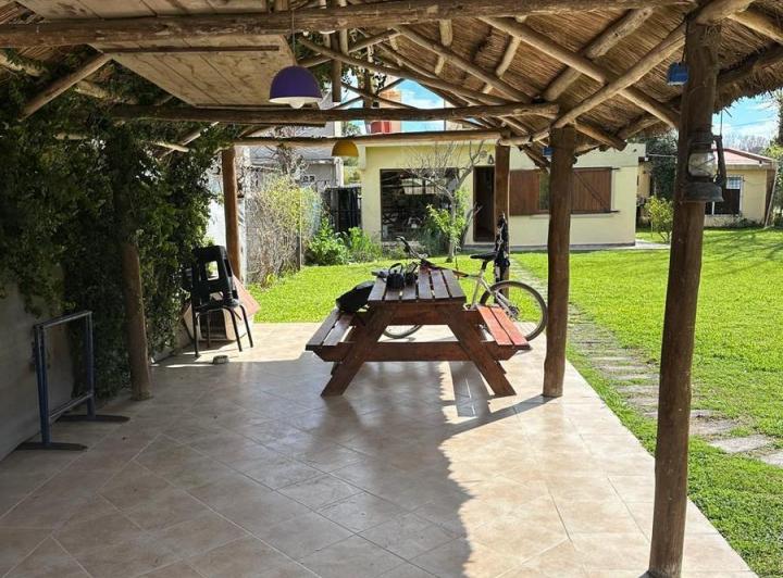 CASA EN ALQUILER DE TRES DORMITORIOS EN ROLDAN 3