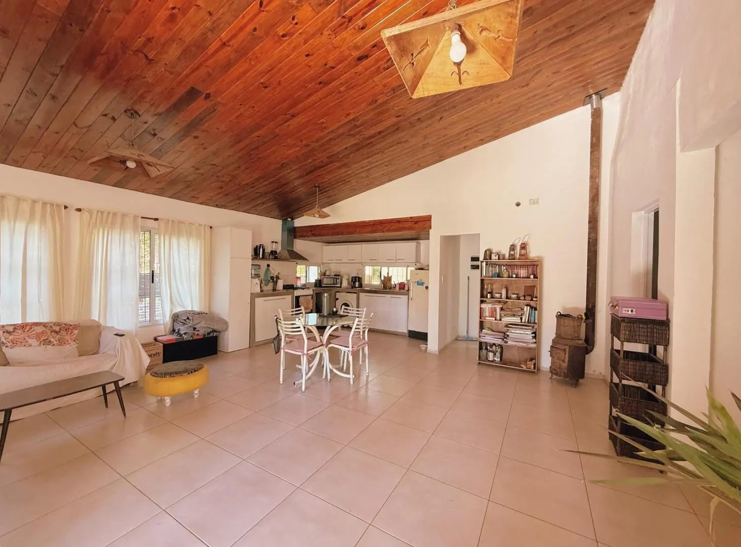 Espora 5300 - Casa De 2 Dormitorios Con Pileta En Venta - Funes 4