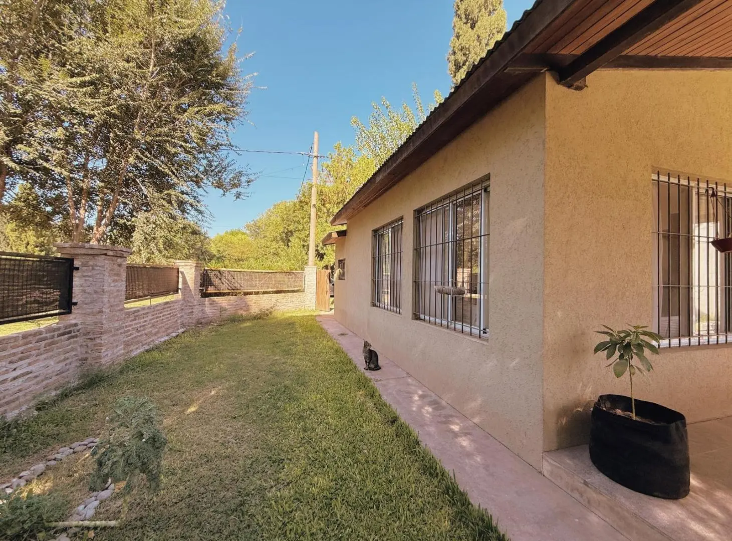 Espora 5300 - Casa De 2 Dormitorios Con Pileta En Venta - Funes 3