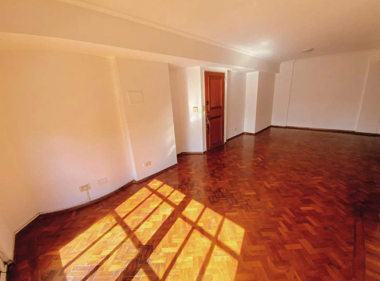 Laprida 643 - Departamento De 2 Dormitorios Comodin En Alquiler - Centro, Rosario 1