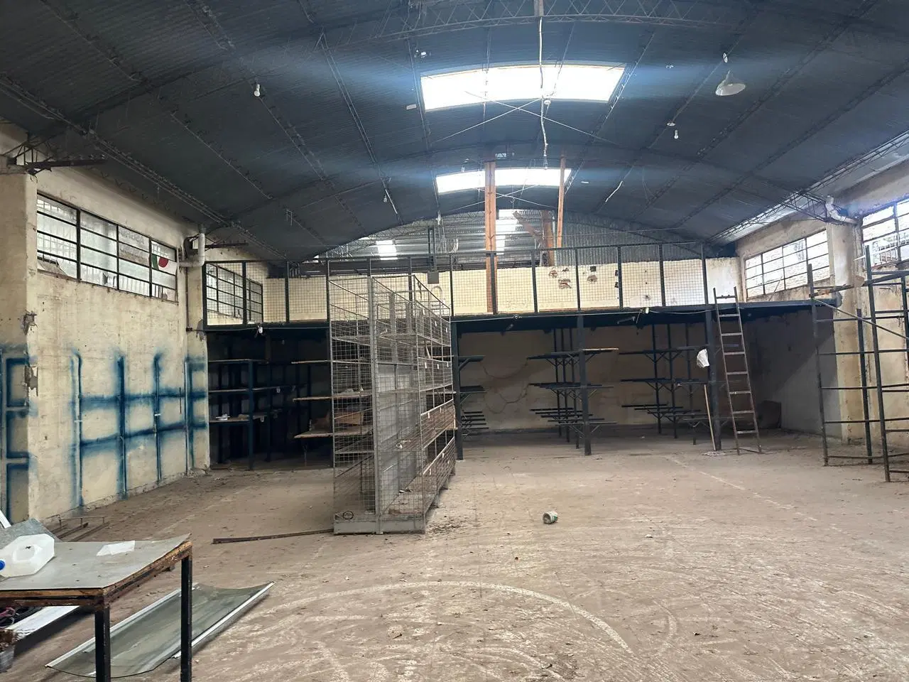 TRES GALPONES EN VENTA EN ROLDAN 2