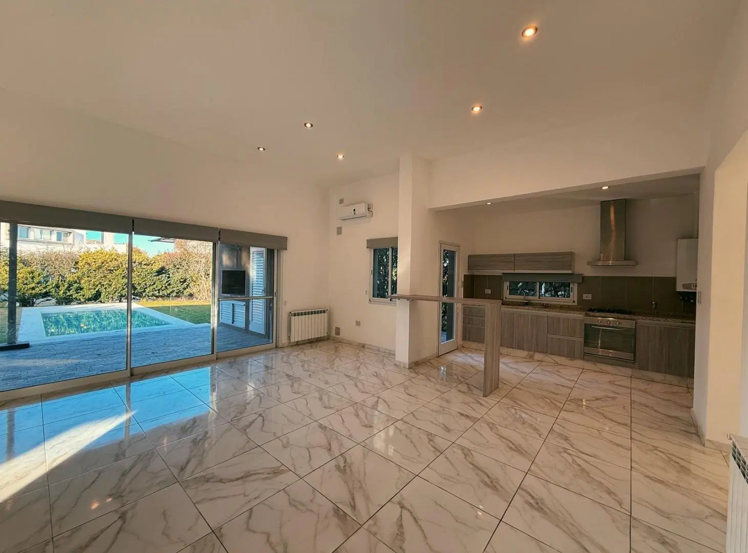 San Sebastian - Casa De 3 Dormitorios Con Pileta En Venta Y Alquiler - Barrio Cerrado, Funes 4