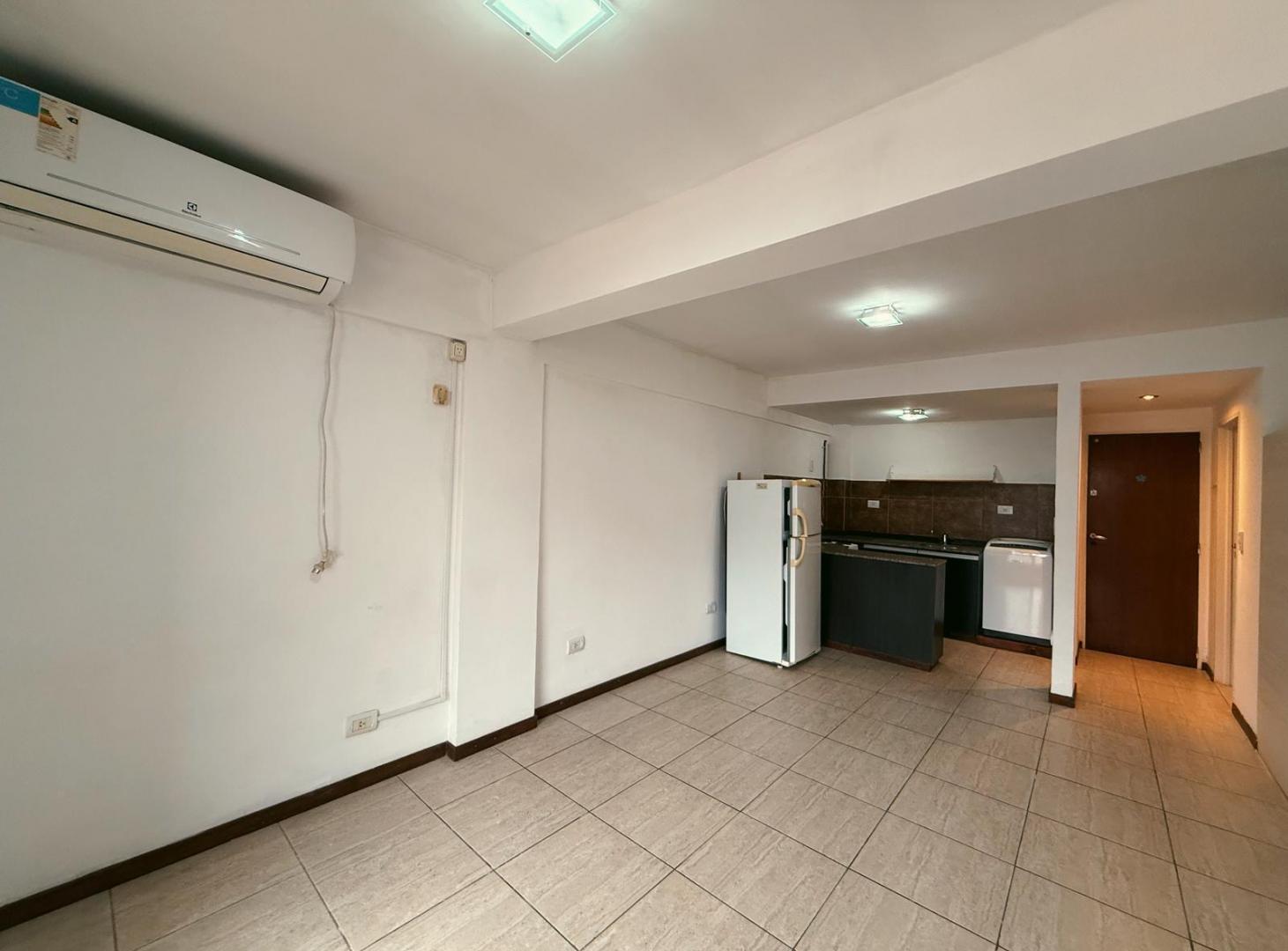Foto de Av. Francia 2485 - Departamento Monoambiente Dividido Semi Amoblado En, imagen 3