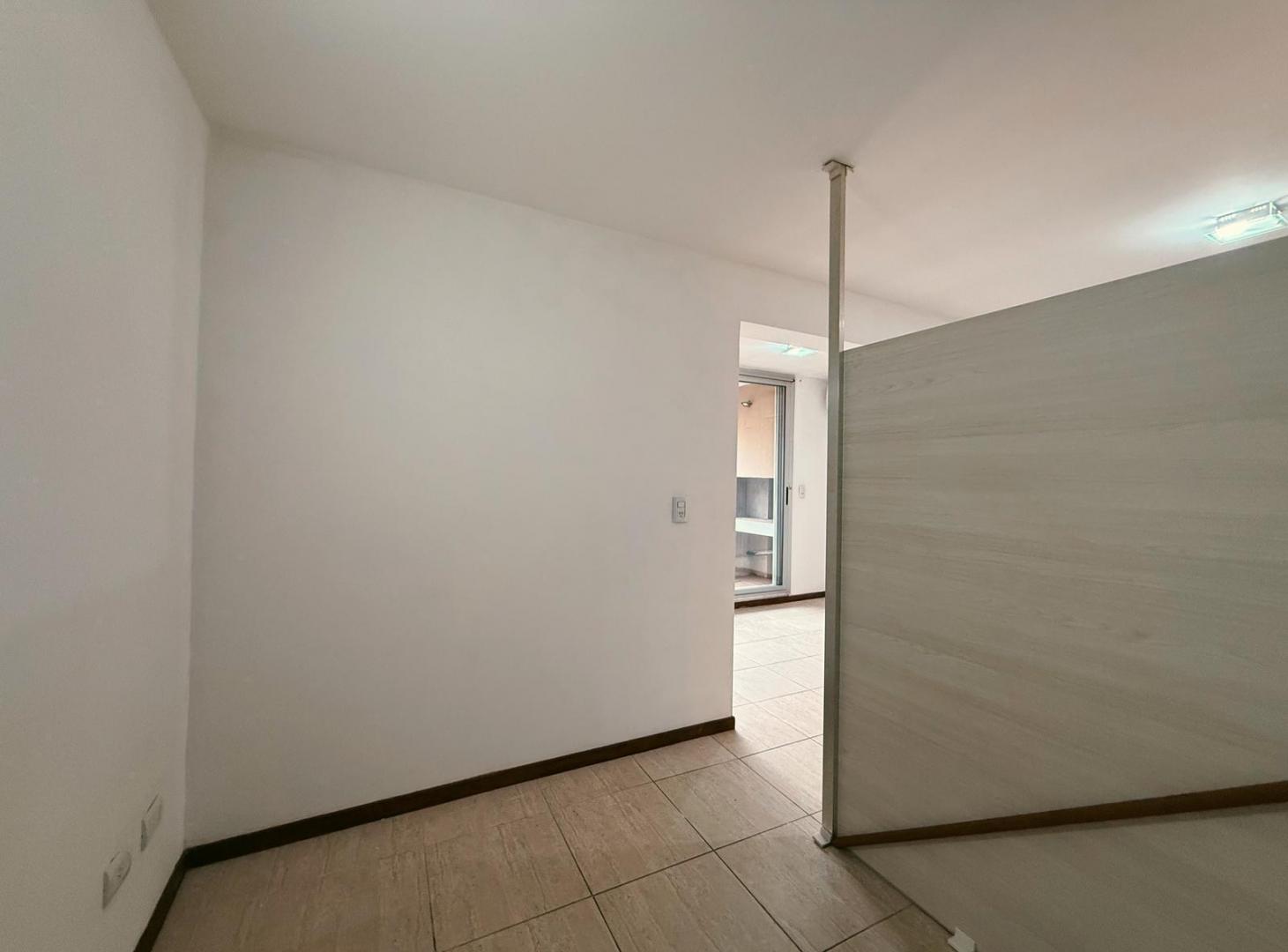 Foto de Av. Francia 2485 - Departamento Monoambiente Dividido Semi Amoblado En, imagen 5