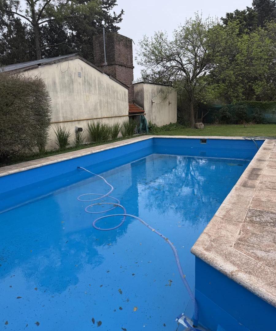 Foto de Casa en alquiler en Funes Uso Comercial, 4 habitaciones y piscina, imagen 2