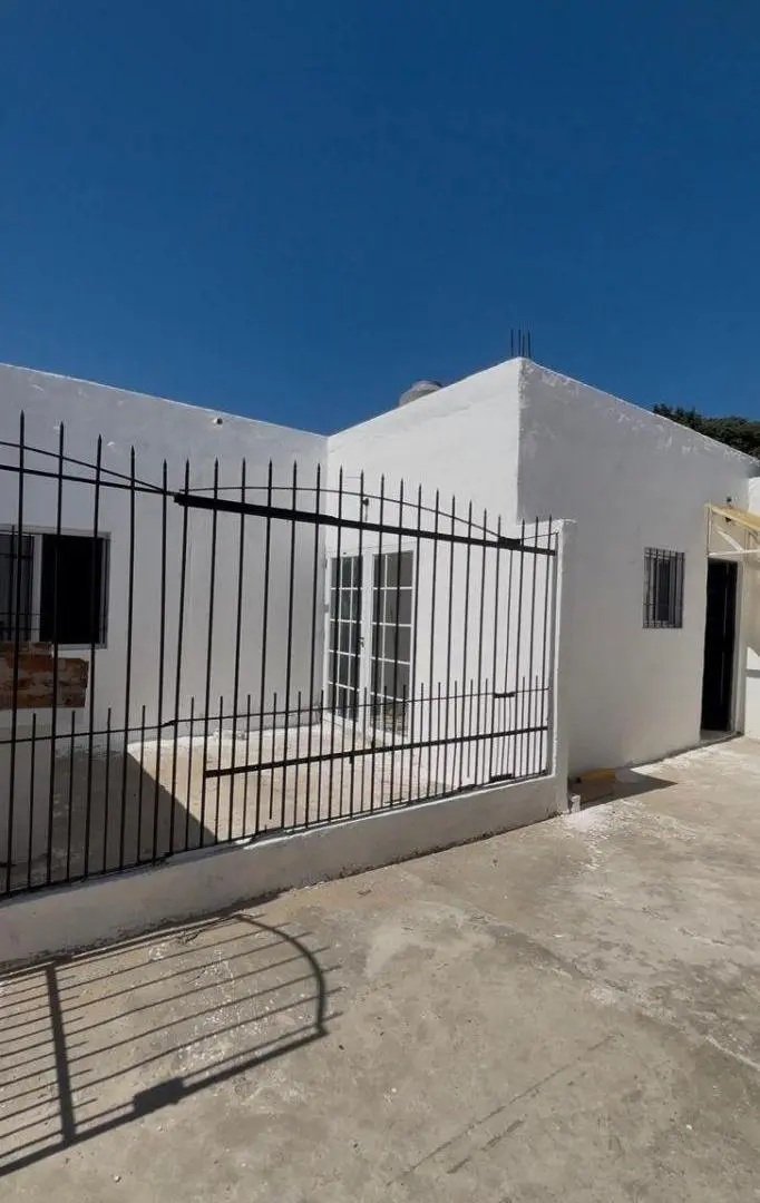 ALQUILER de dos ambientes en Berazategui Oeste 1
