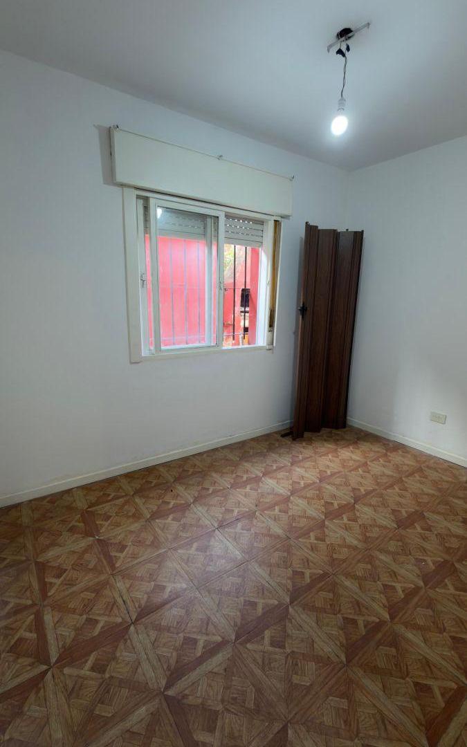 Foto de Casa de 3 ambientes en alquiler en Villa España, imagen 4