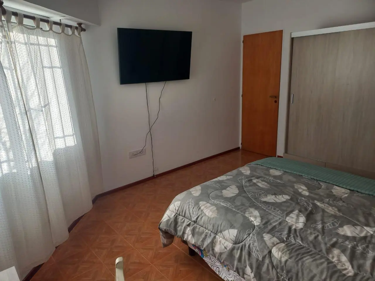 Casa de 2 dormitorios en Oliveros con gran terreno. 4