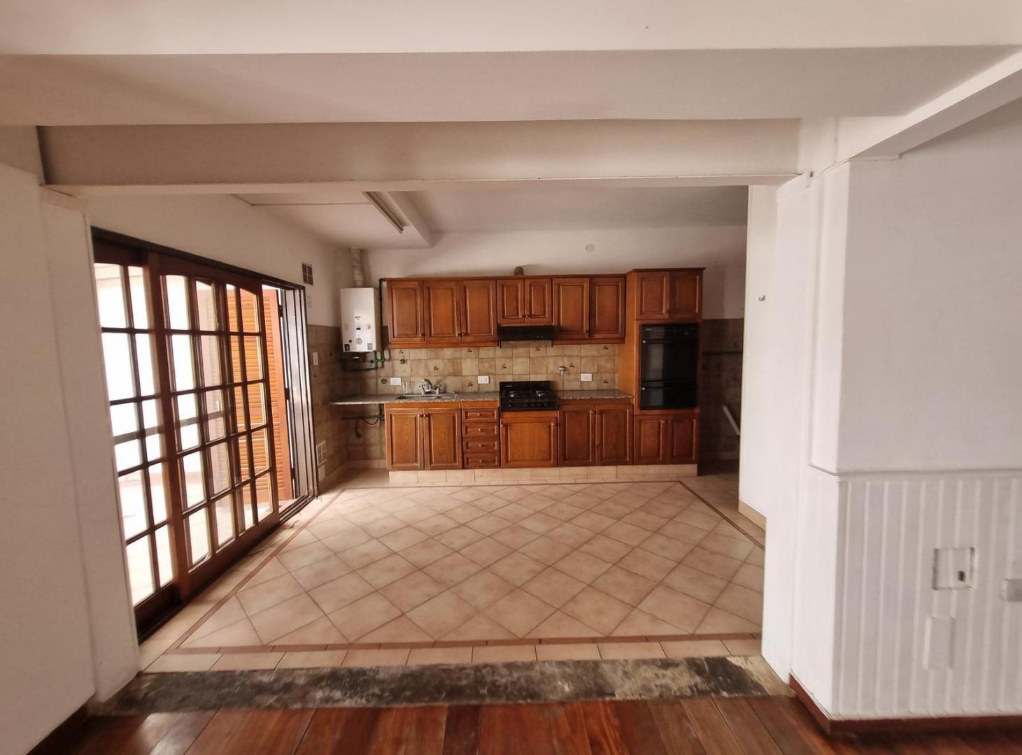 Foto de Casa con dependencia en venta en Maciel, imagen 3