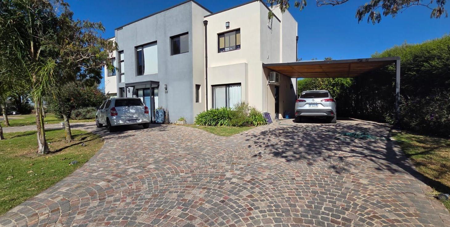 VENTA CASA 3 DORMITORIOS EN Benavidez BARRIO PRIVADO SAN AGUSTIN