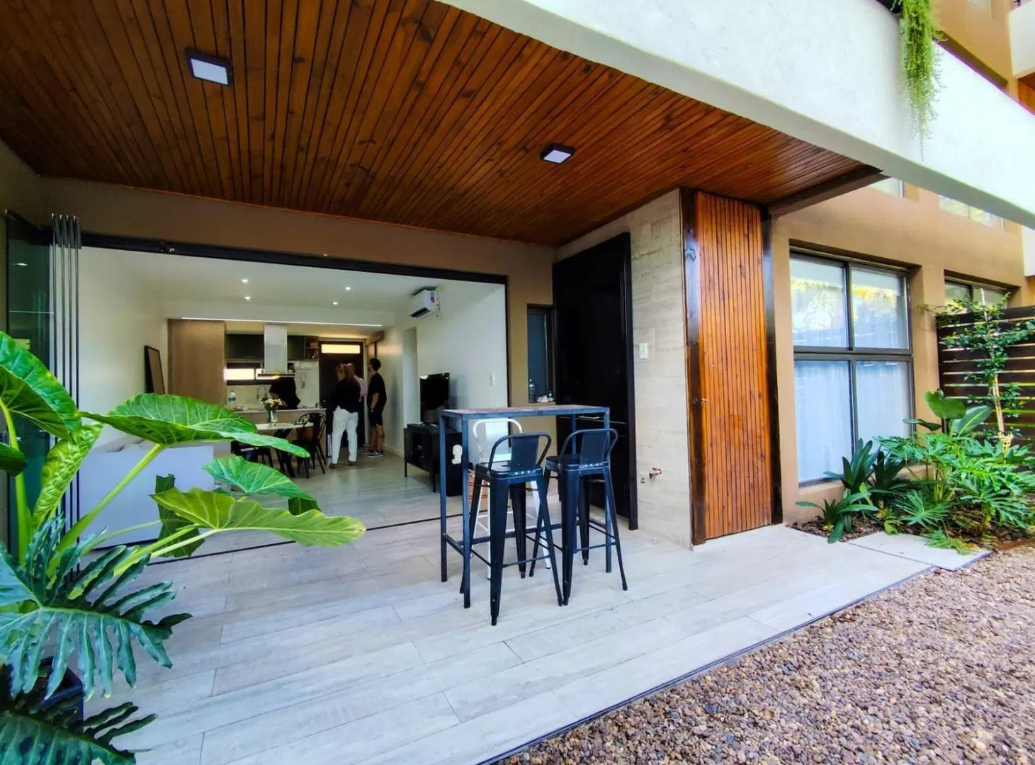 VENTA DEPARTAMENTO TRES AMBIENTES Villa Gobernador Udaondo BARRIO CERRADO 1