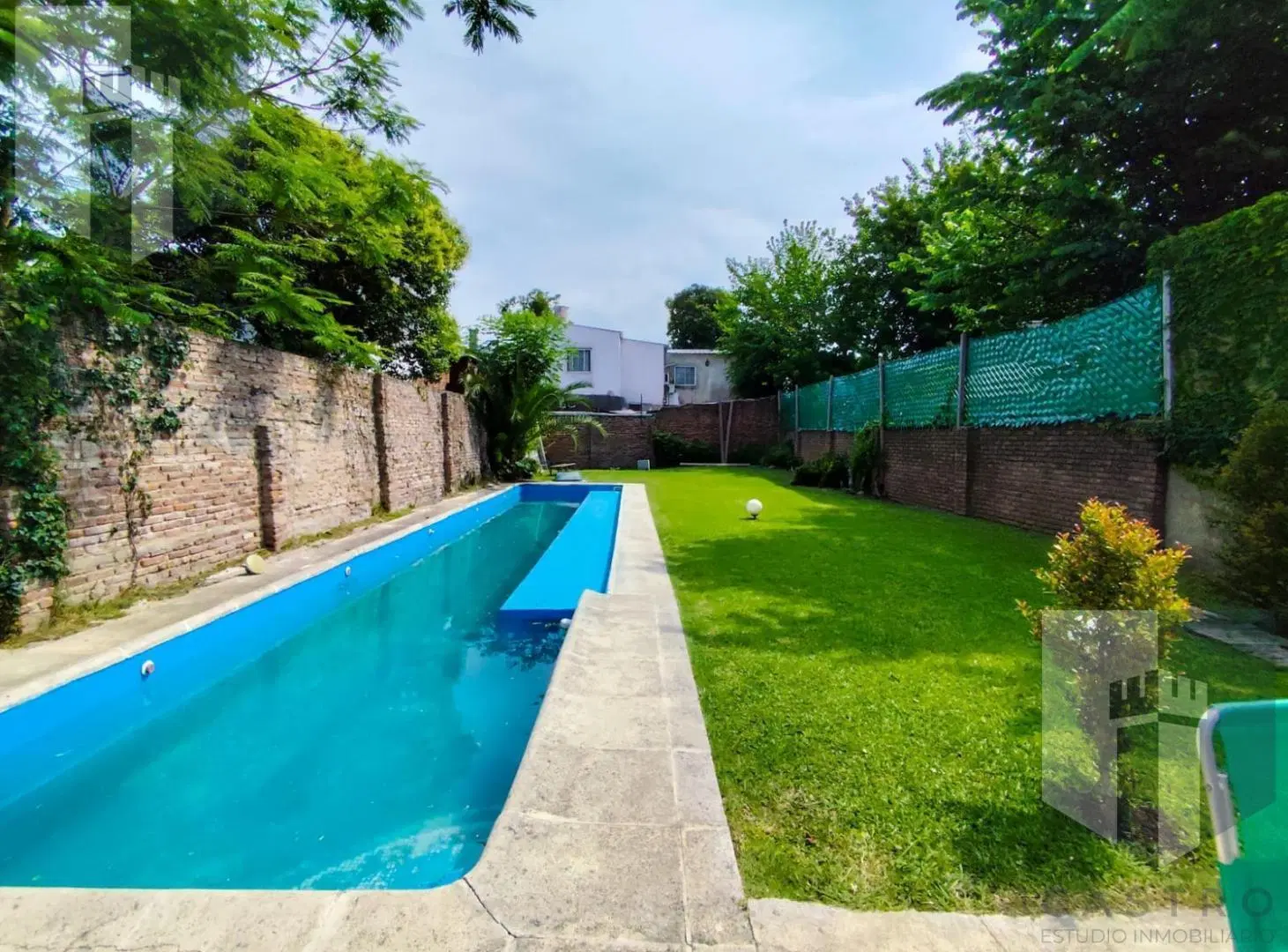 Venta Casa 4 Ambientes en Boulogne Sur Mer con Pileta 2