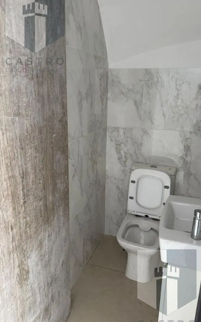 Venta Departamento Duplex San Miguel Muñiz Luminoso amplio con cochera servicios independientes 8