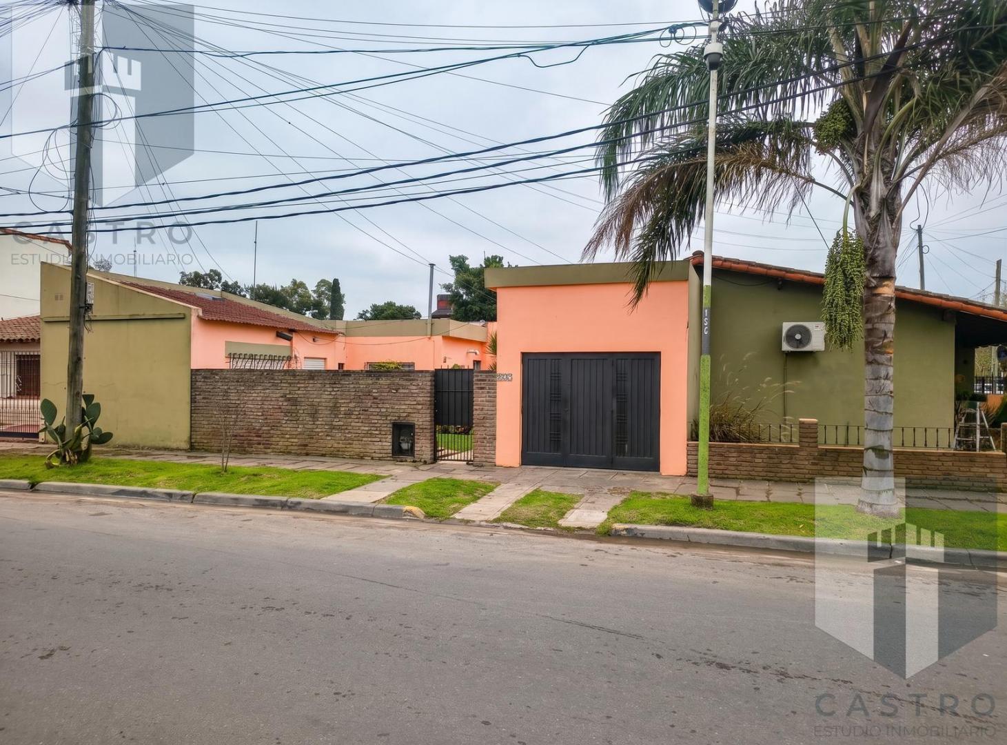 VENTA DE CASA MULTIFAMILIAR LOS POLVORINES OPORTUNIDAD DE DOBLE RENTA