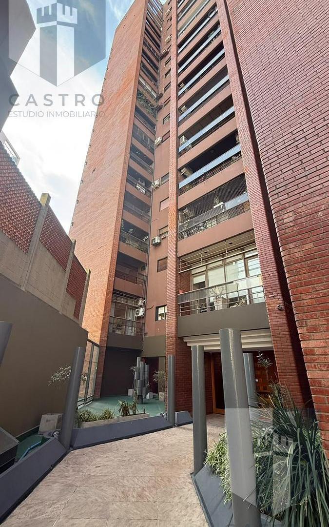 Foto de Venta Departamento ambiente distribuido en tres pantas Nuñez con, imagen 2